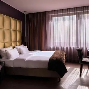 roomers.frankfurtammainhotels.com/